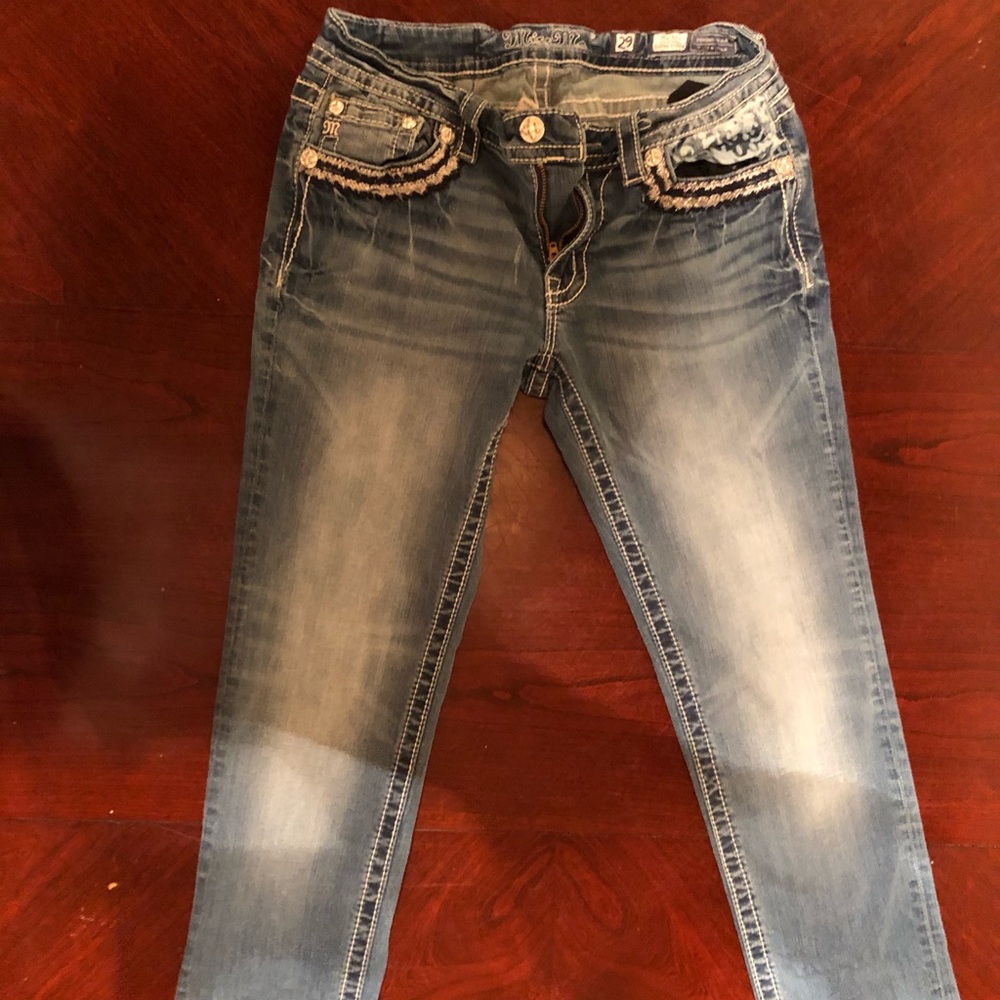Miss Me Skinny Jeans. Like New!!